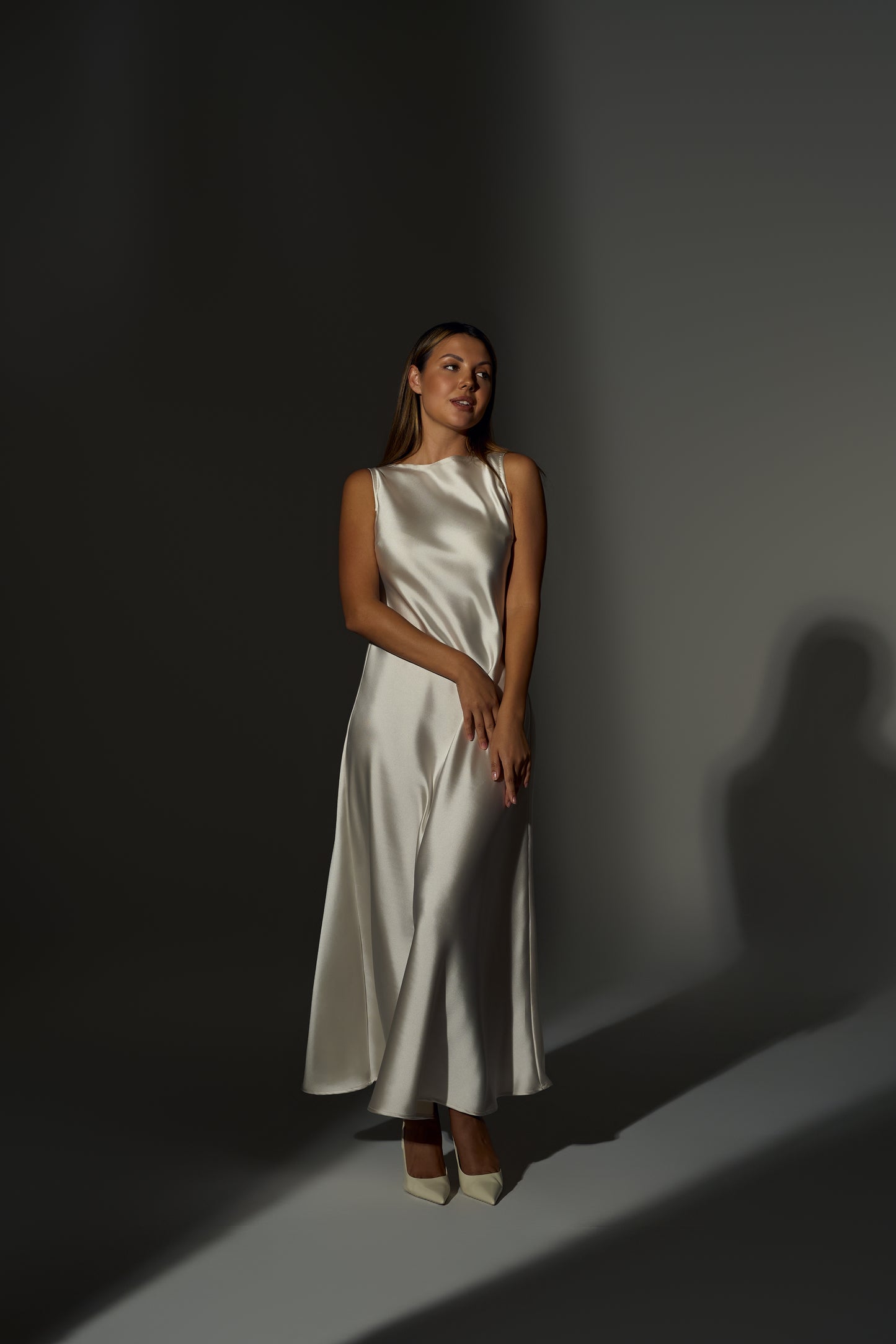 UNDERDRESS SILHOUETTE SILVER