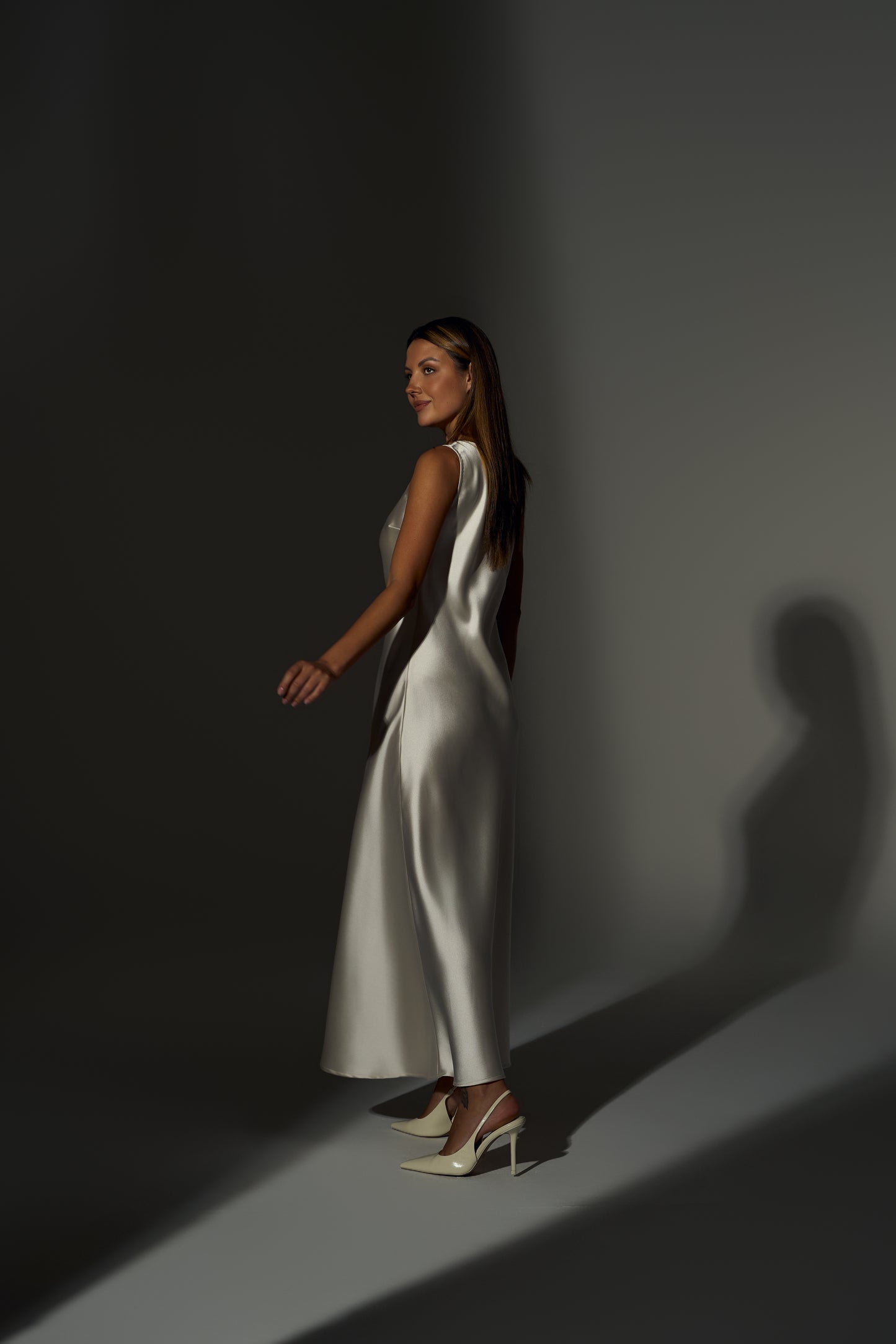 UNDERDRESS SILHOUETTE SILVER